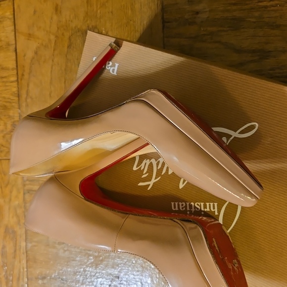 Christian Louboutin Patent Leather Beige Heels - Picture 5 of 6